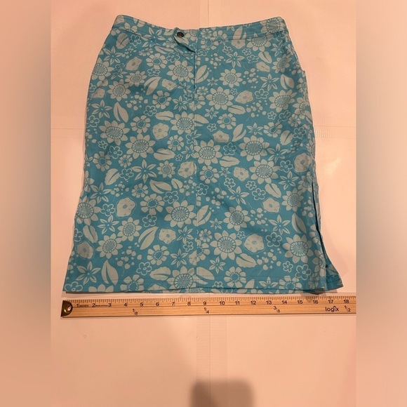 Columbia Golf Skirt Women’s 6 Floral Blue Knee Length Snap Button - Picture 10 of 10
